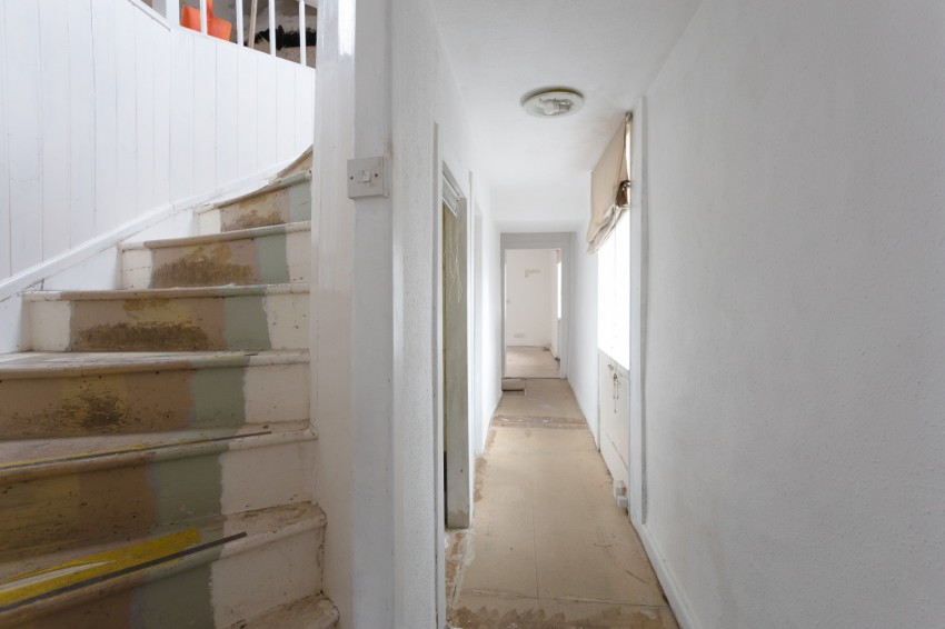 Images for Upper Flat EAID:20 BID: