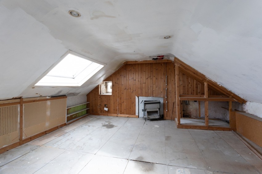 Images for Upper Flat EAID:20 BID: