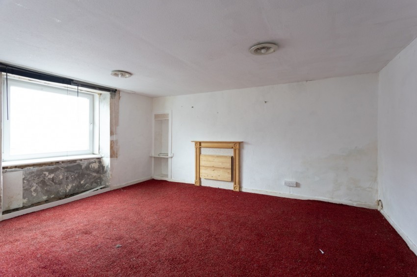 Images for Upper Flat EAID:20 BID: