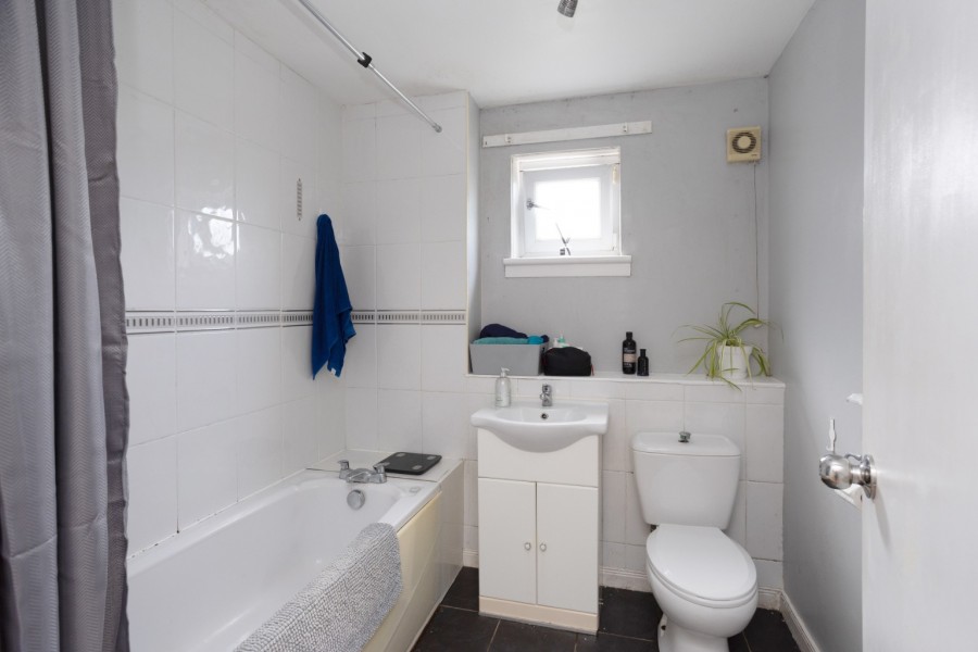 Images for Chiefs Close, Kirkcaldy, Kirkcaldy, KY1 2NH EAID:20 BID: